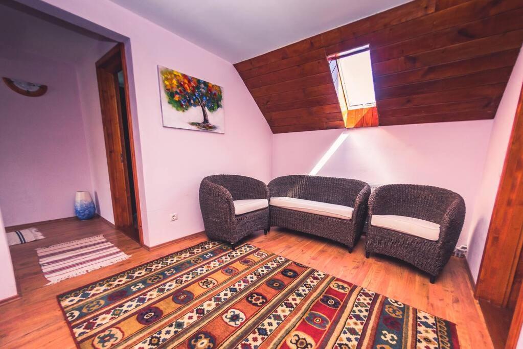 Horace Guesthouse Pool & Hot Tub & Bikes & River Dejani Εξωτερικό φωτογραφία