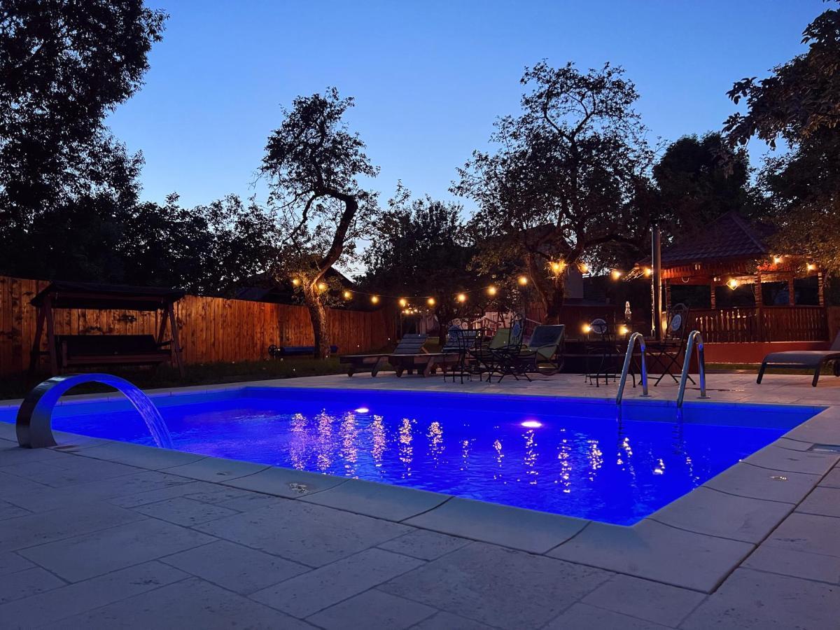Horace Guesthouse Pool & Hot Tub & Bikes & River Dejani Εξωτερικό φωτογραφία