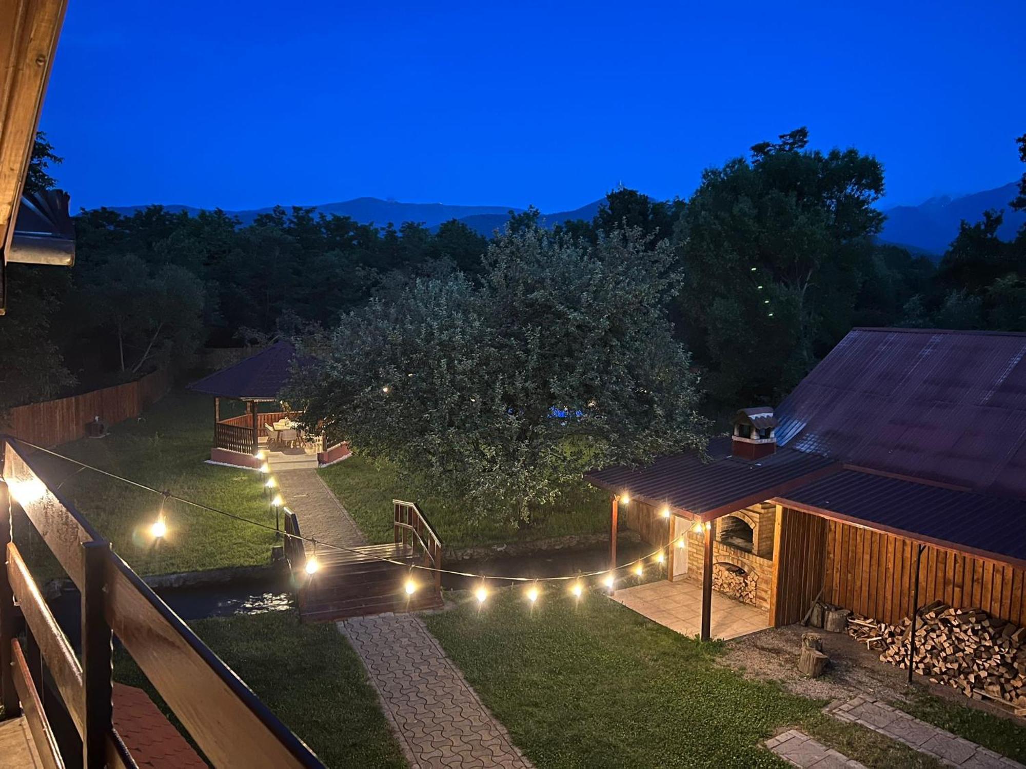 Horace Guesthouse Pool & Hot Tub & Bikes & River Dejani Εξωτερικό φωτογραφία